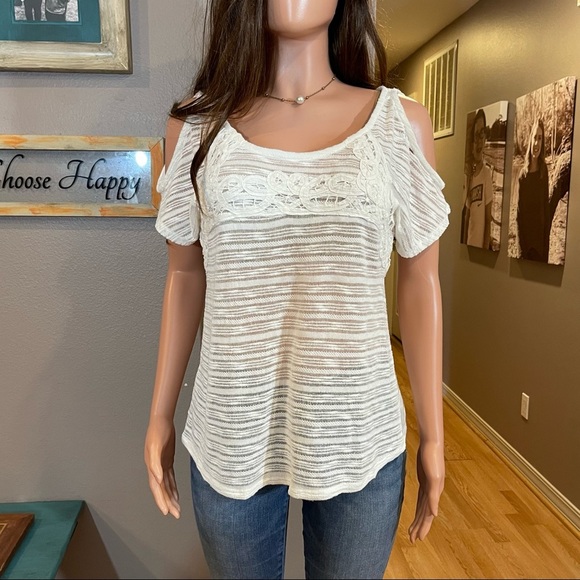 Maurices Tops - Maurice’s white open shoulder lightweight top